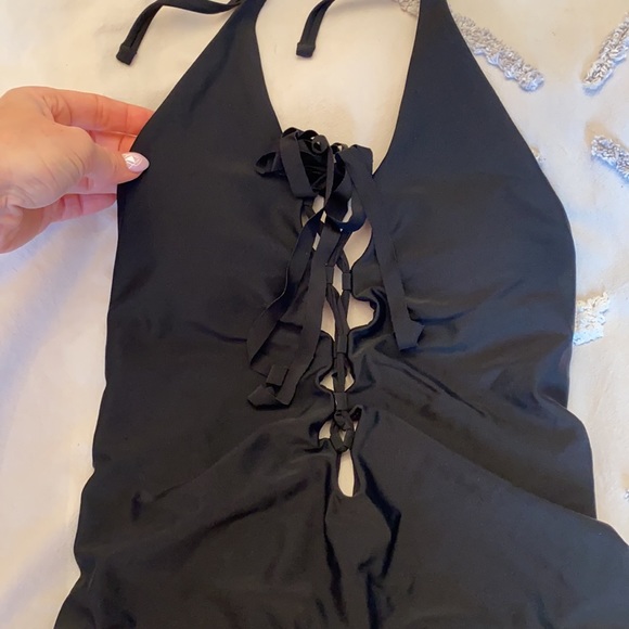 Bathing suit, one piece! - Picture 2 of 5